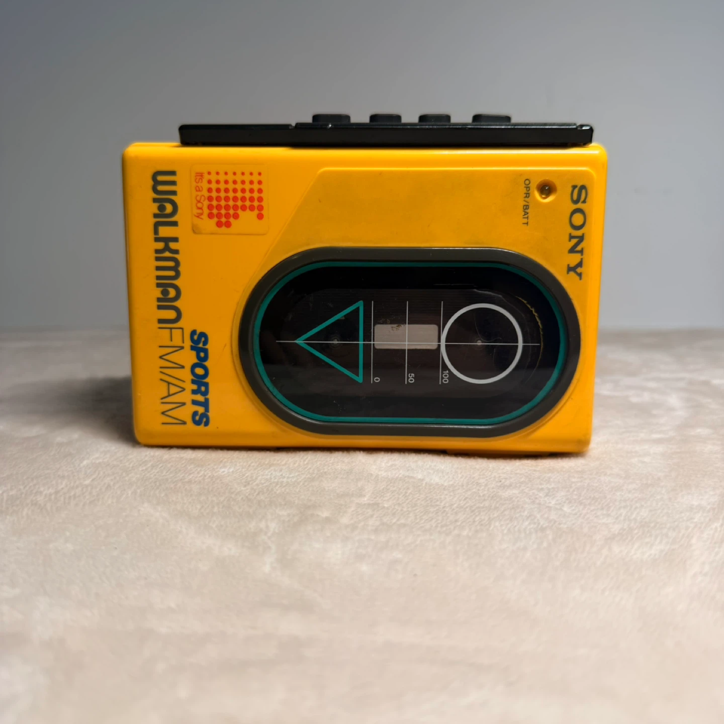 Vintage Sony Walkman FM/AM Stereo Cassette Player WM-F45 - photo 4