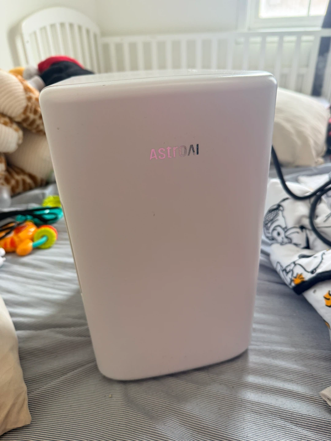 AstroAI Mini Fridge - photo 2
