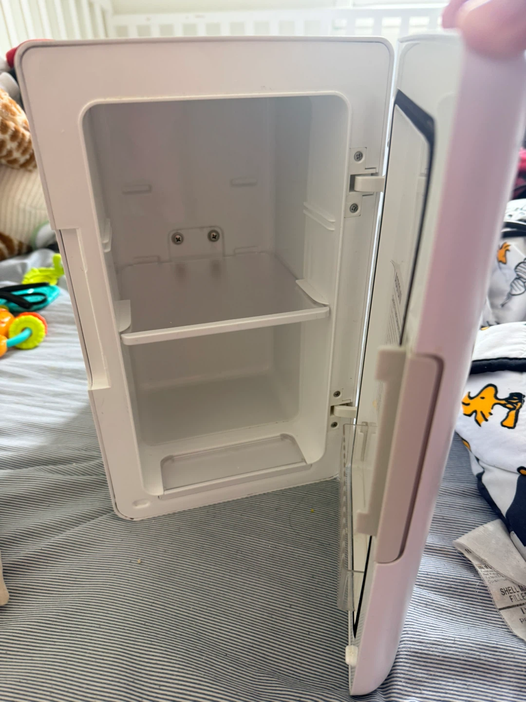 AstroAI Mini Fridge - photo 3