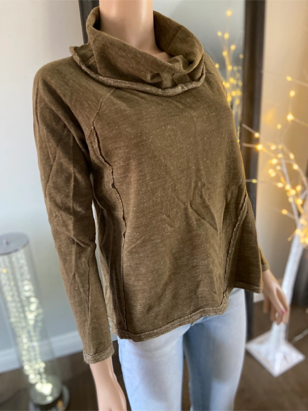 O’Neil Women's Long Sleeve Army Green Cowl Neck Top S