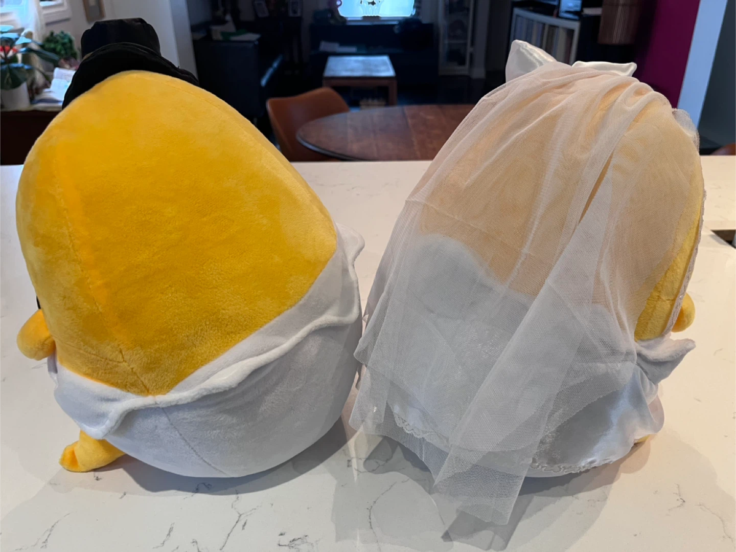 Large Sanrio Gudetama Wedding Plush Plushies Stuffed Gift Set - photo 5