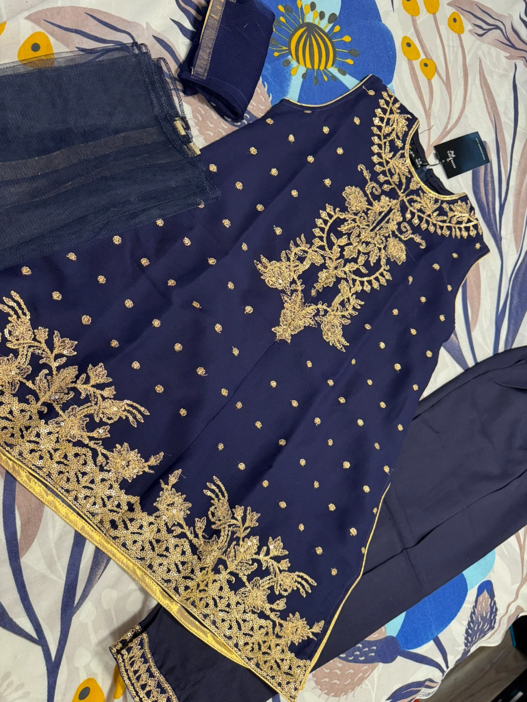 Asim Jofa Navy Blue Embroidered suit 7 to 8 years old girl