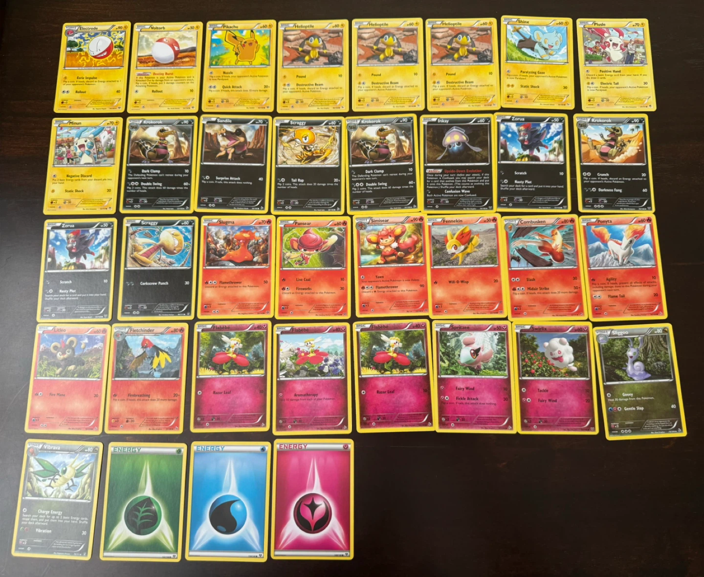 2013, 2014 and 2015 Pokemon Cards Lot - photo 3