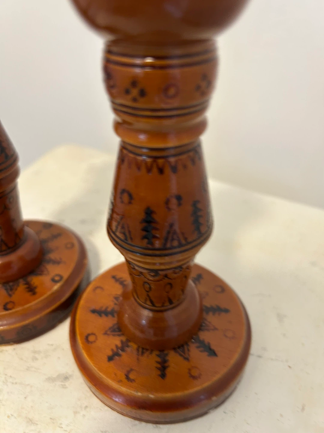 Set of 2 Wooden Candlesticks with Folk Art Design - photo 3