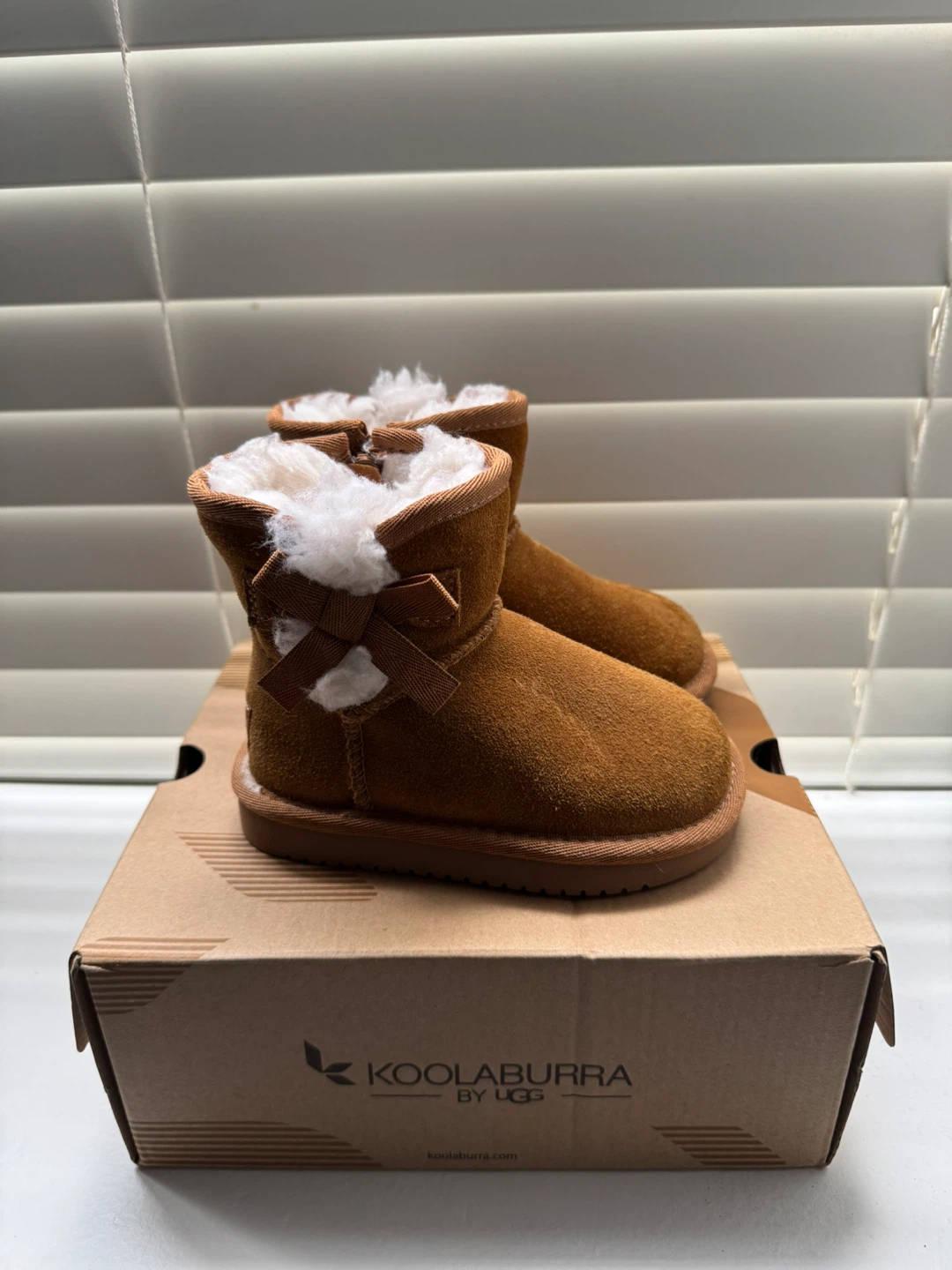 Kids' White Nike Slides with Box - photo 5