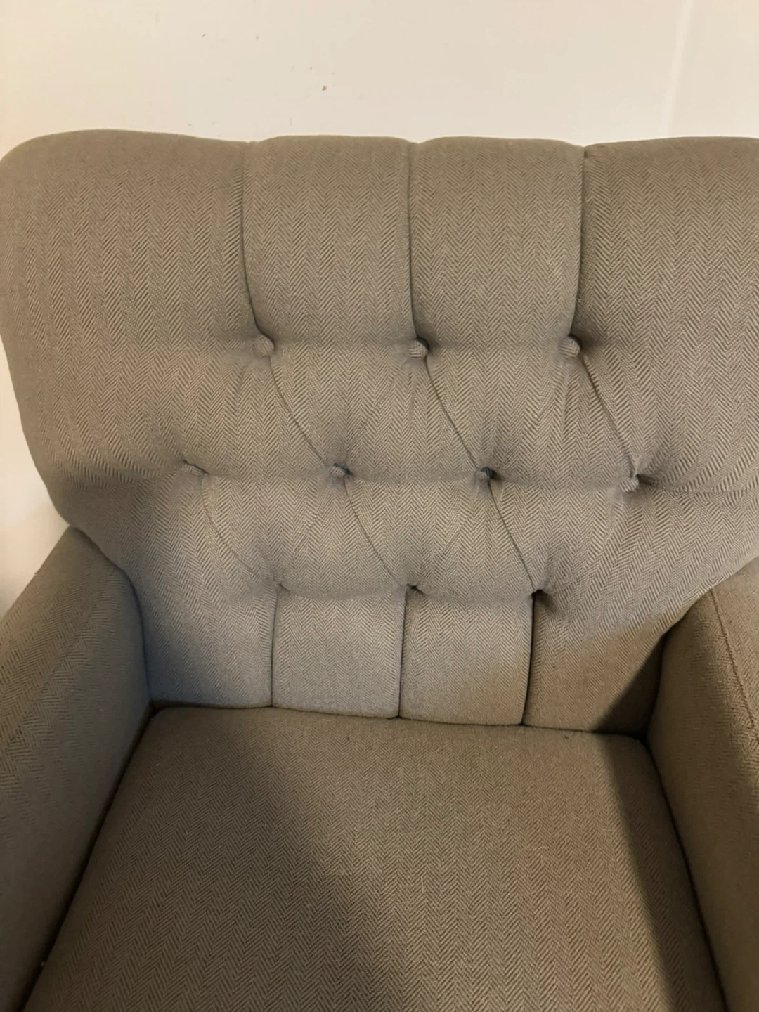 Tufted Accent Chair x 2 available - photo 2
