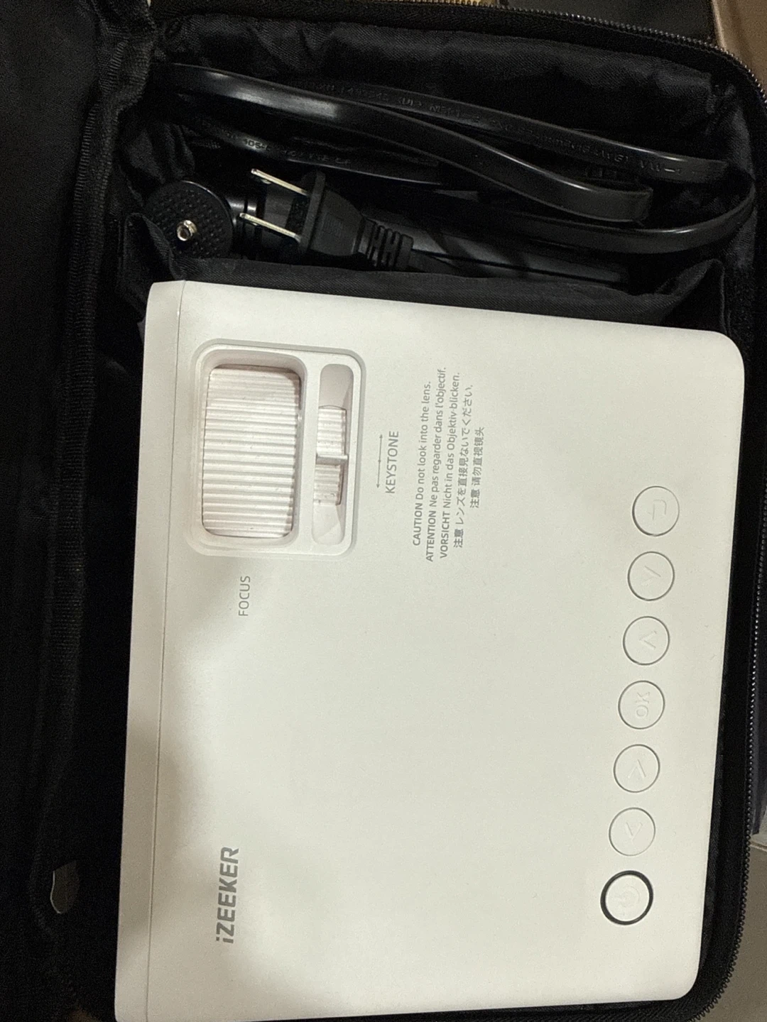 IZEEKER 1080P Wi-Fi LED Projector - photo 2