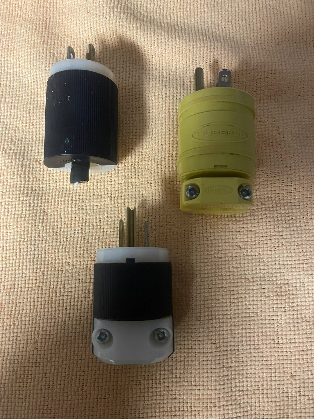 Hubbell HBL5266C Locking Plug and 2 Receptacles - photo 2