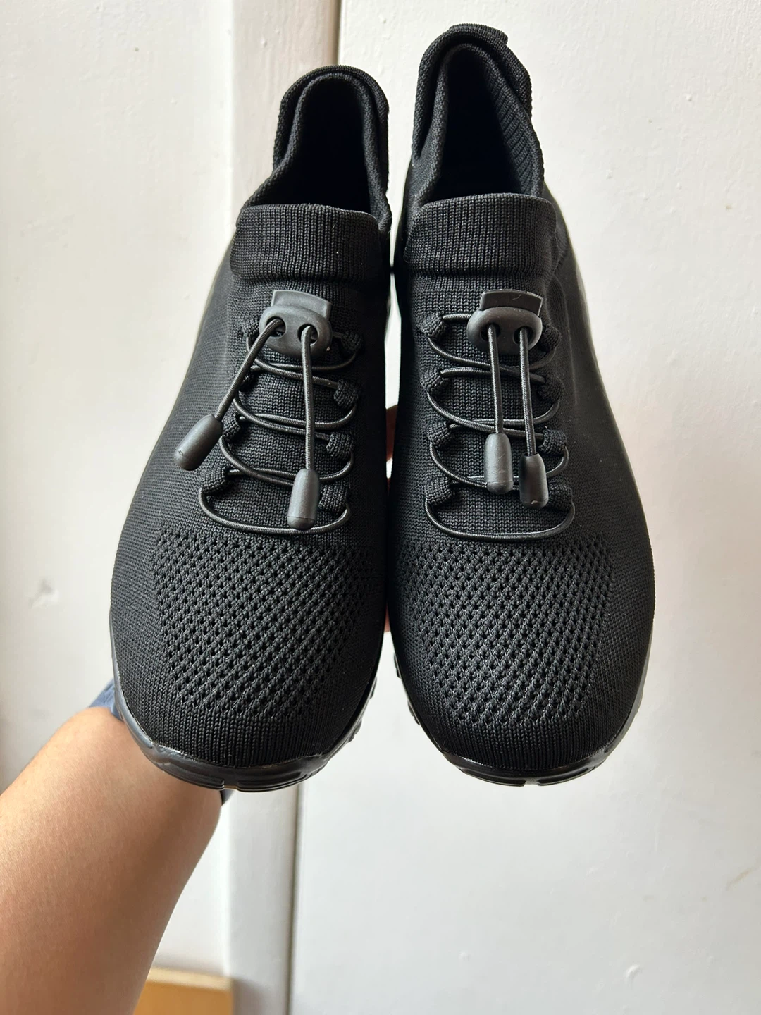 New Comfort Wear shoes size 8