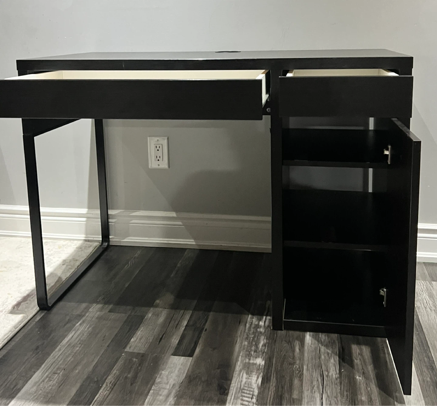 IKEA MICKE Desk - Black-brown - photo 3