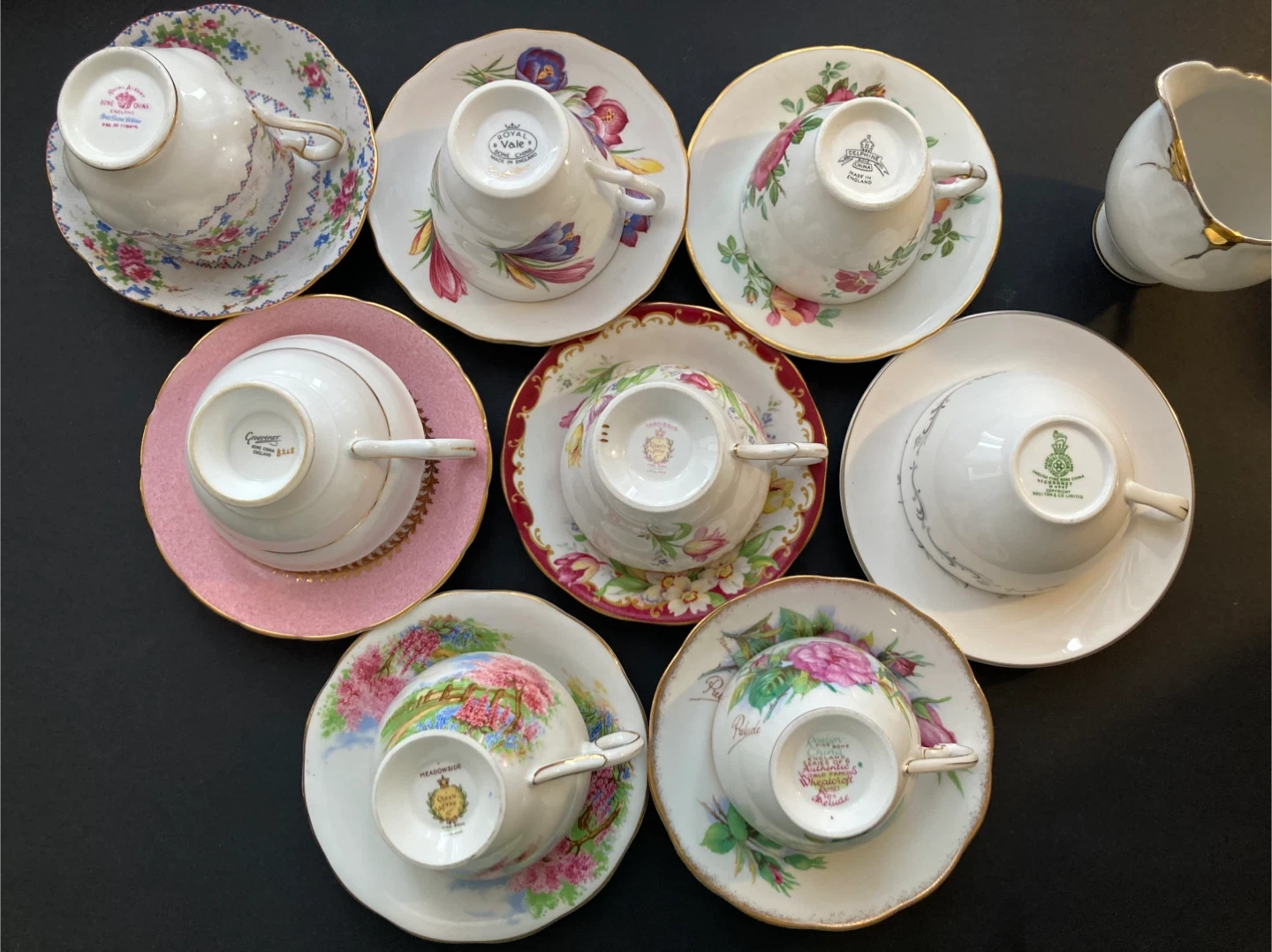 Set of 8 mVintage Porcelain Teacups and Saucers with Creamer - photo 5