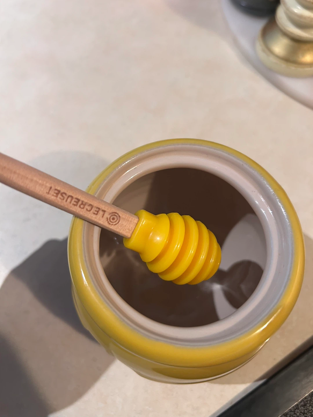 Le Creuset Yellow Honey Pot with Dipper - photo 2