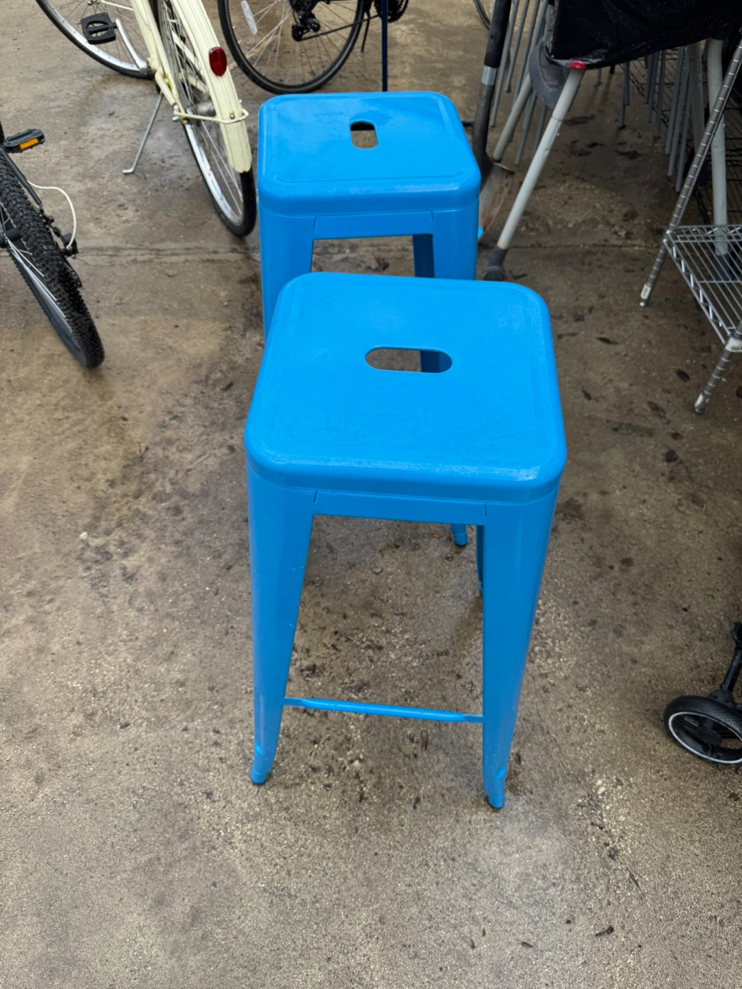 Set of 2 Blue Metal Counter Stools - photo 2