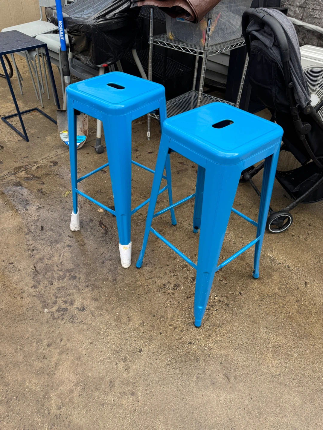 Set of 2 Blue Metal Counter Stools