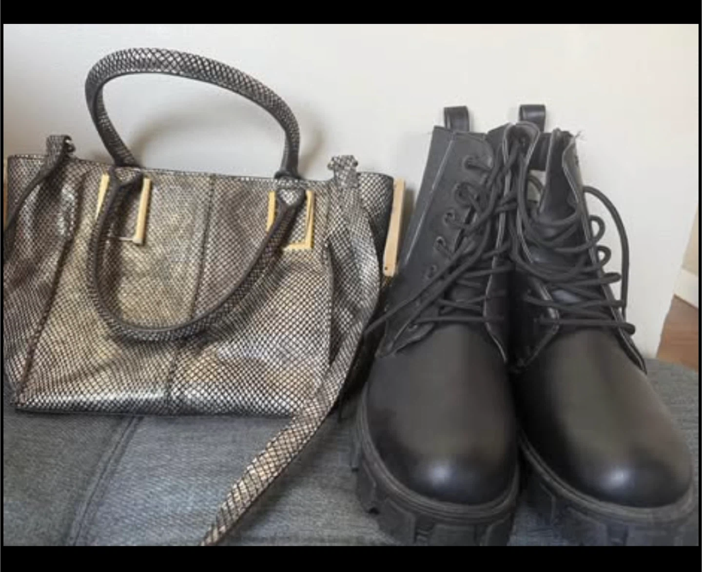 Black Lace-Up Boots - photo 2