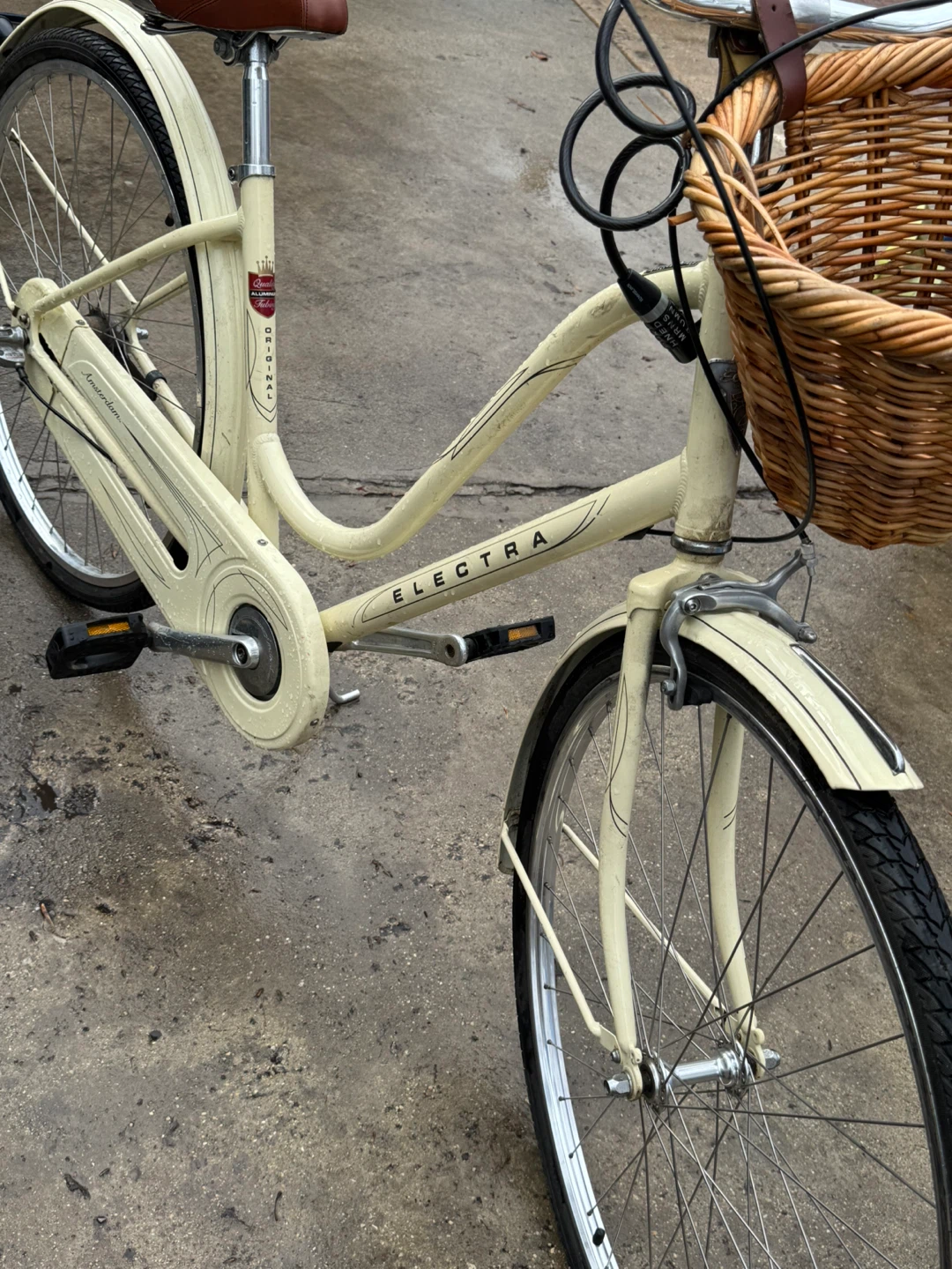 Electra Women's Cruiser Bicycle with Basket - photo 4
