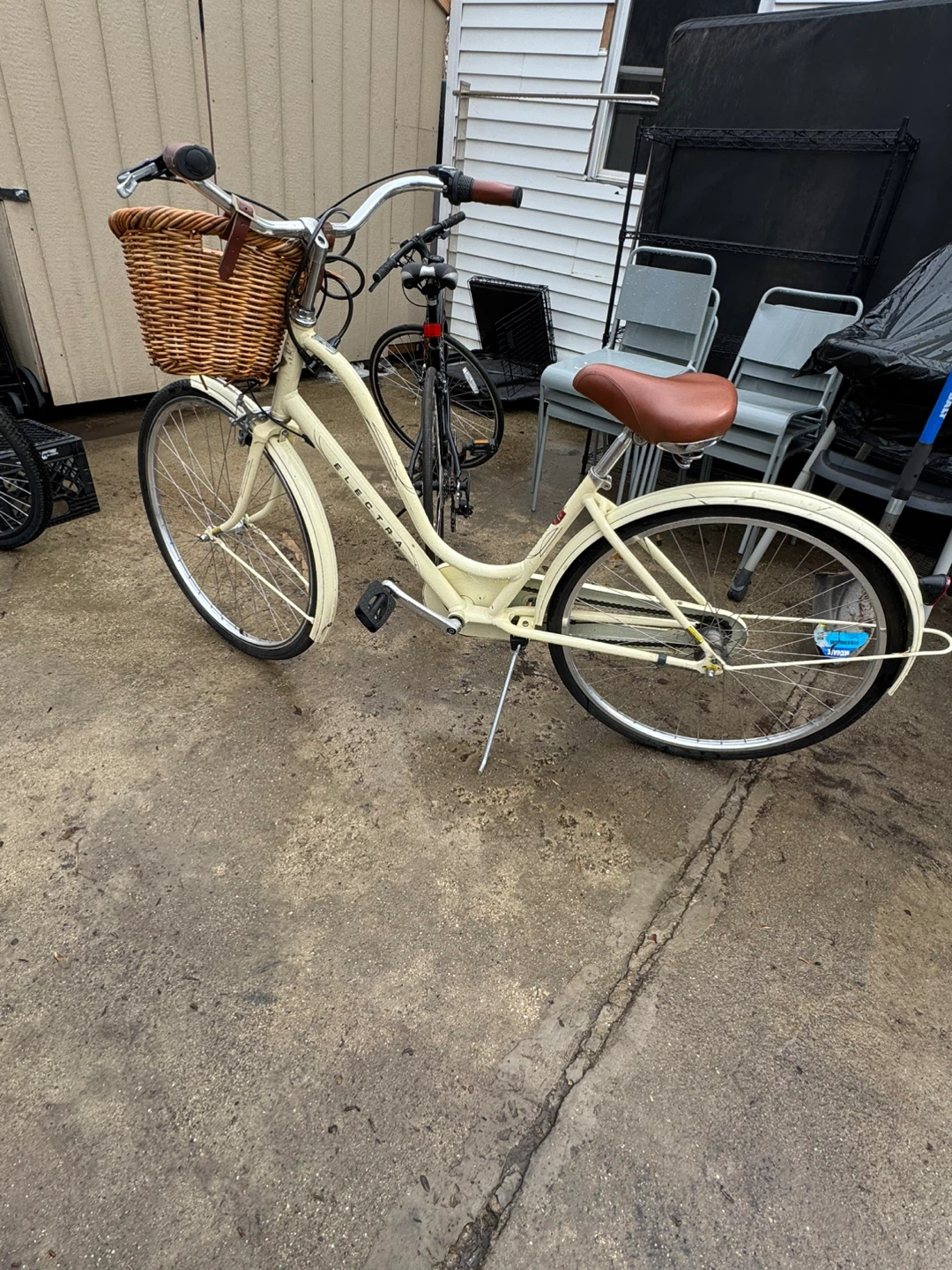 Electra Women's Cruiser Bicycle with Basket - photo 2
