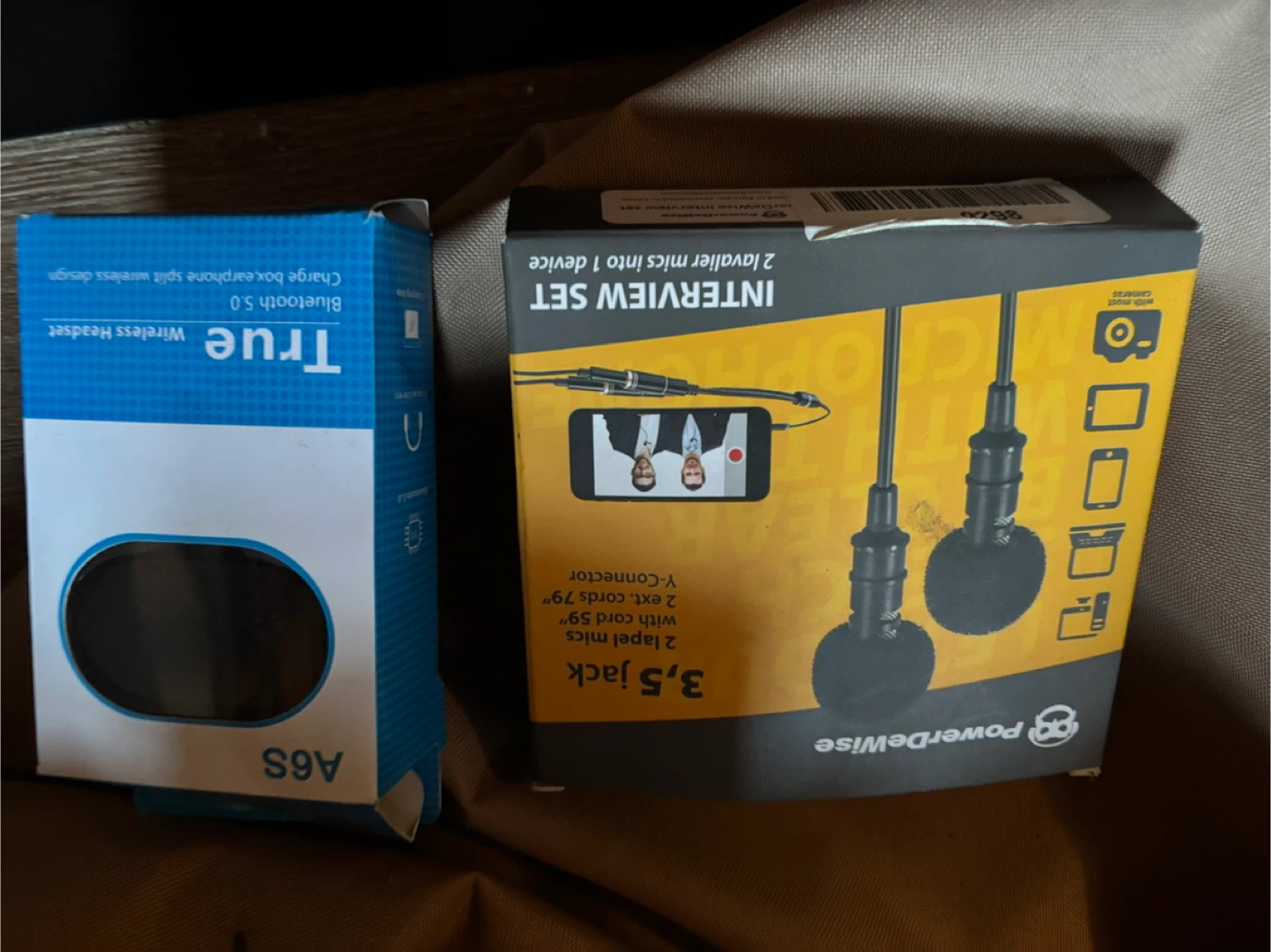 PowerDeWise Interview Set 2 Lavalier Mics with Y-Connector