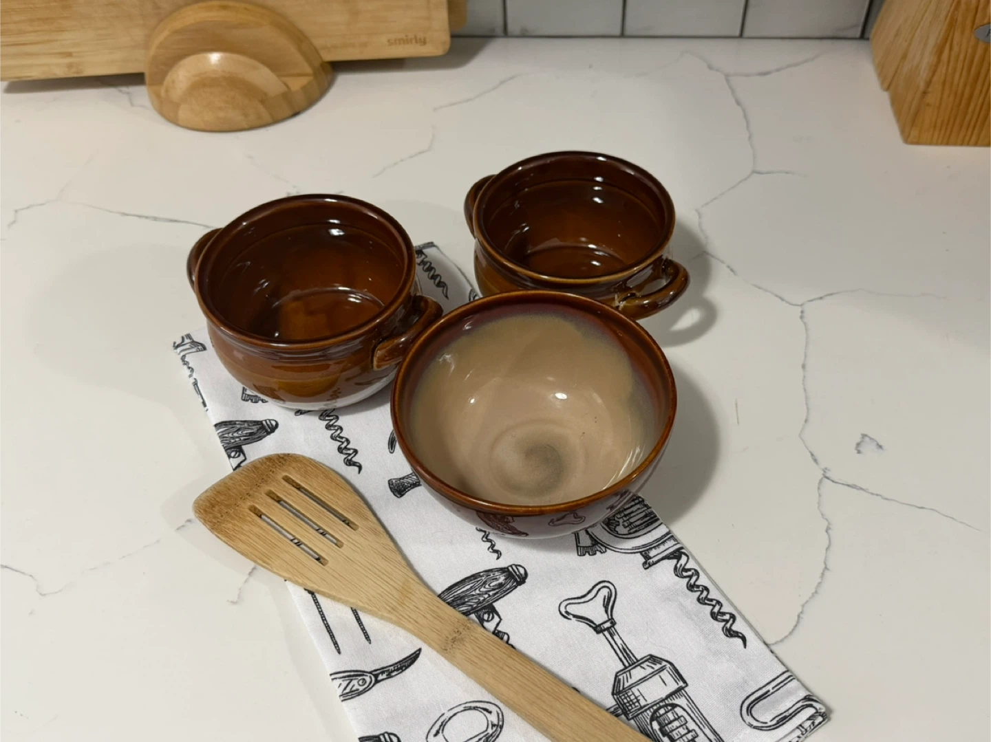 Set of 3 Brown and White Ceramic Soup Bowls with Handles - photo 3