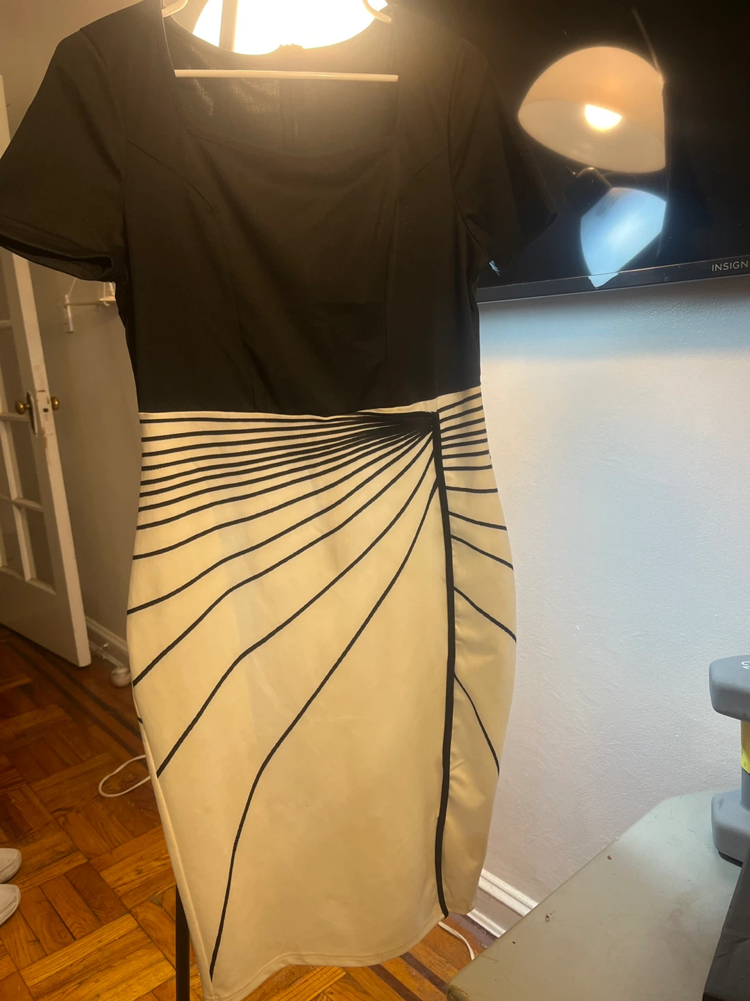 Women's Black & Cream Abstract Print Sheath Dress