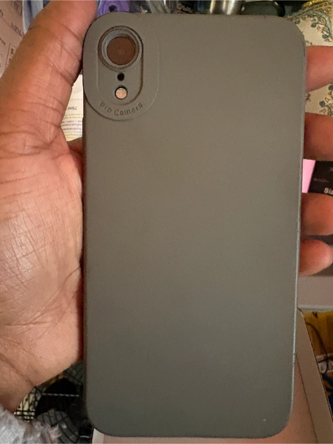 iPhone XR - photo 2
