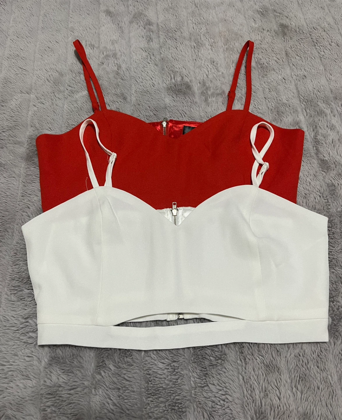 Missguided Crop Top (US 6) and White Pants Set (US 4) - photo 4