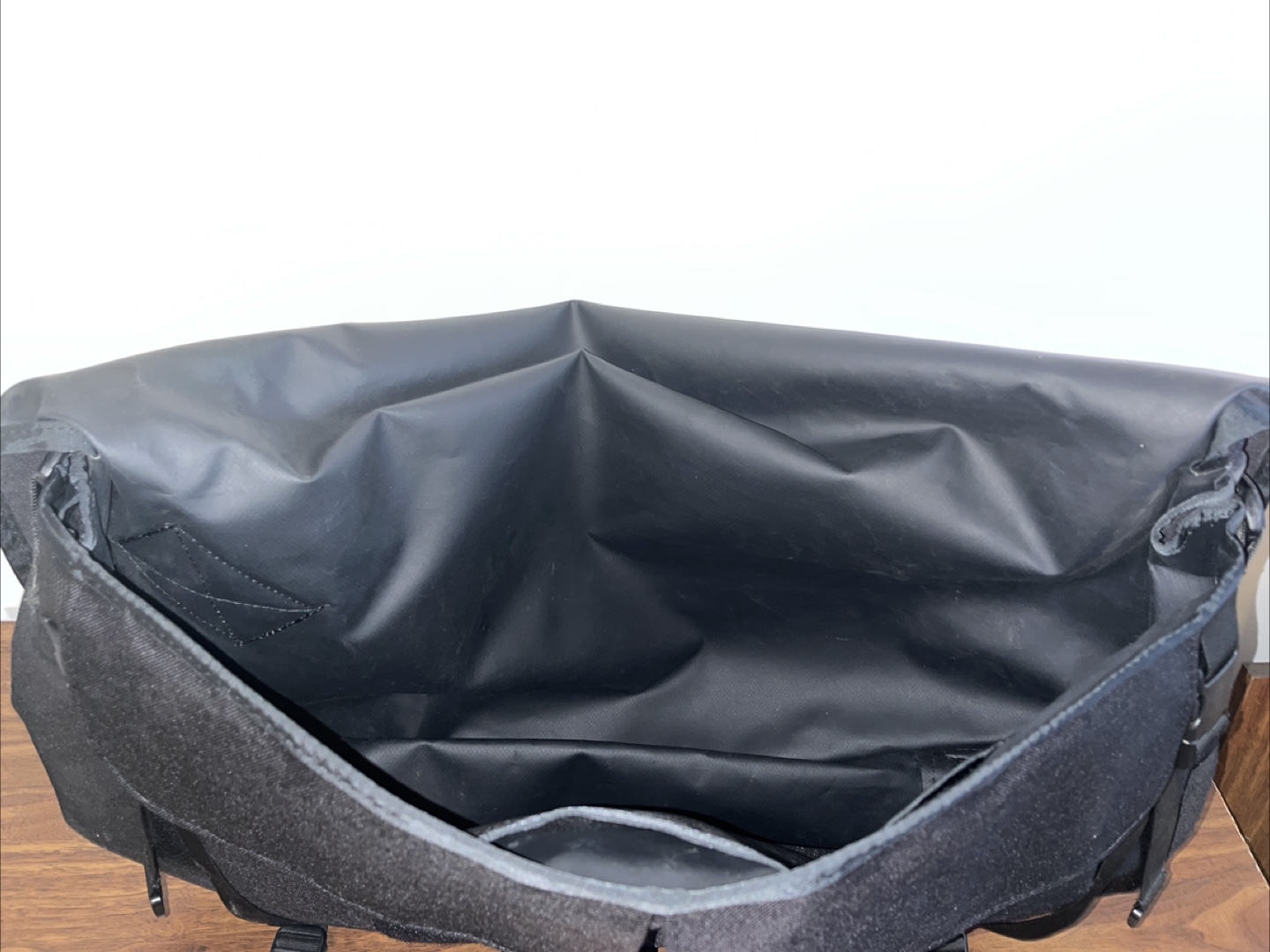 Reload Bags Black Messenger Bag - photo 3
