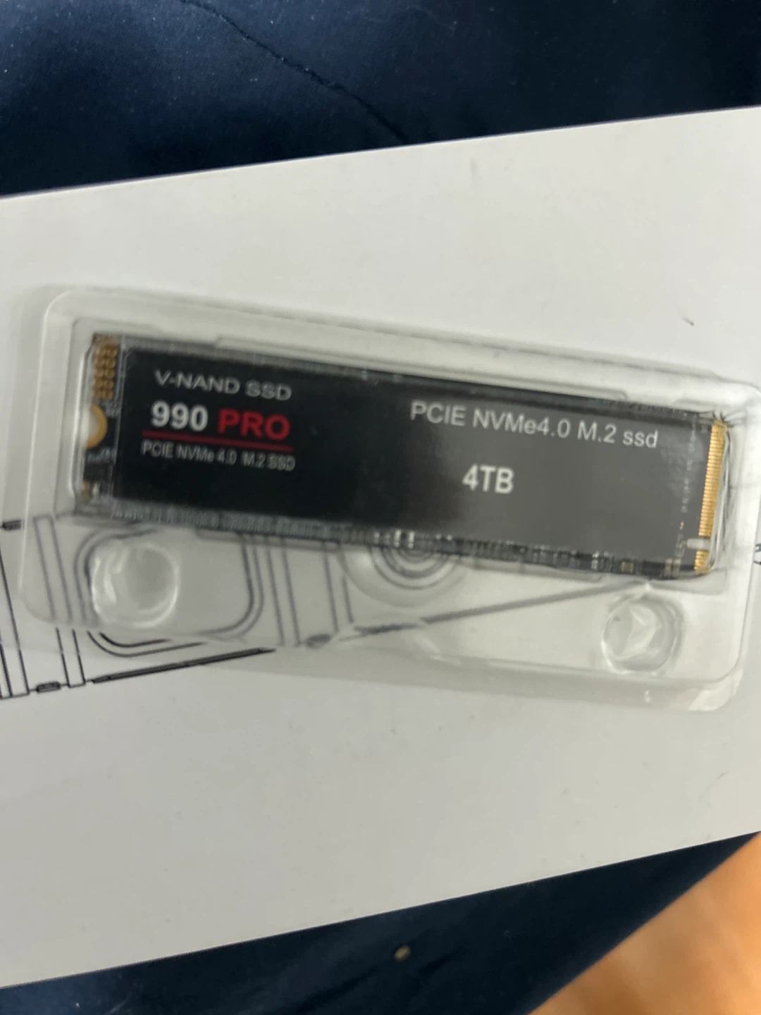 Samsung 990 Pro 4TB NVMe M.2 SSD - photo 2
