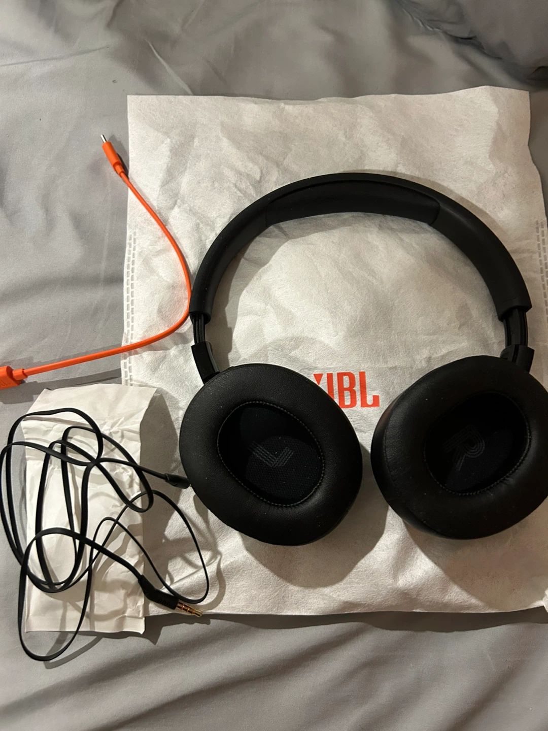 JBL Black Over-Ear Headphones 720BT - photo 2