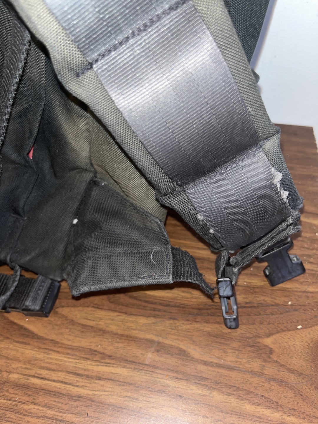 Trash Messenger Barge Bag roll top - photo 5