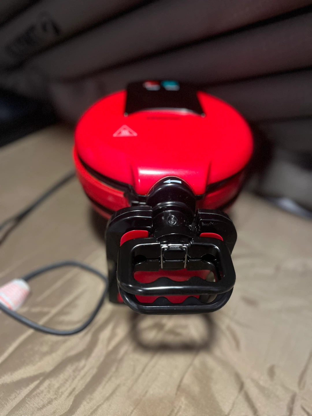 Thinkkitchen Red Waffle Maker tested and working - photo 2