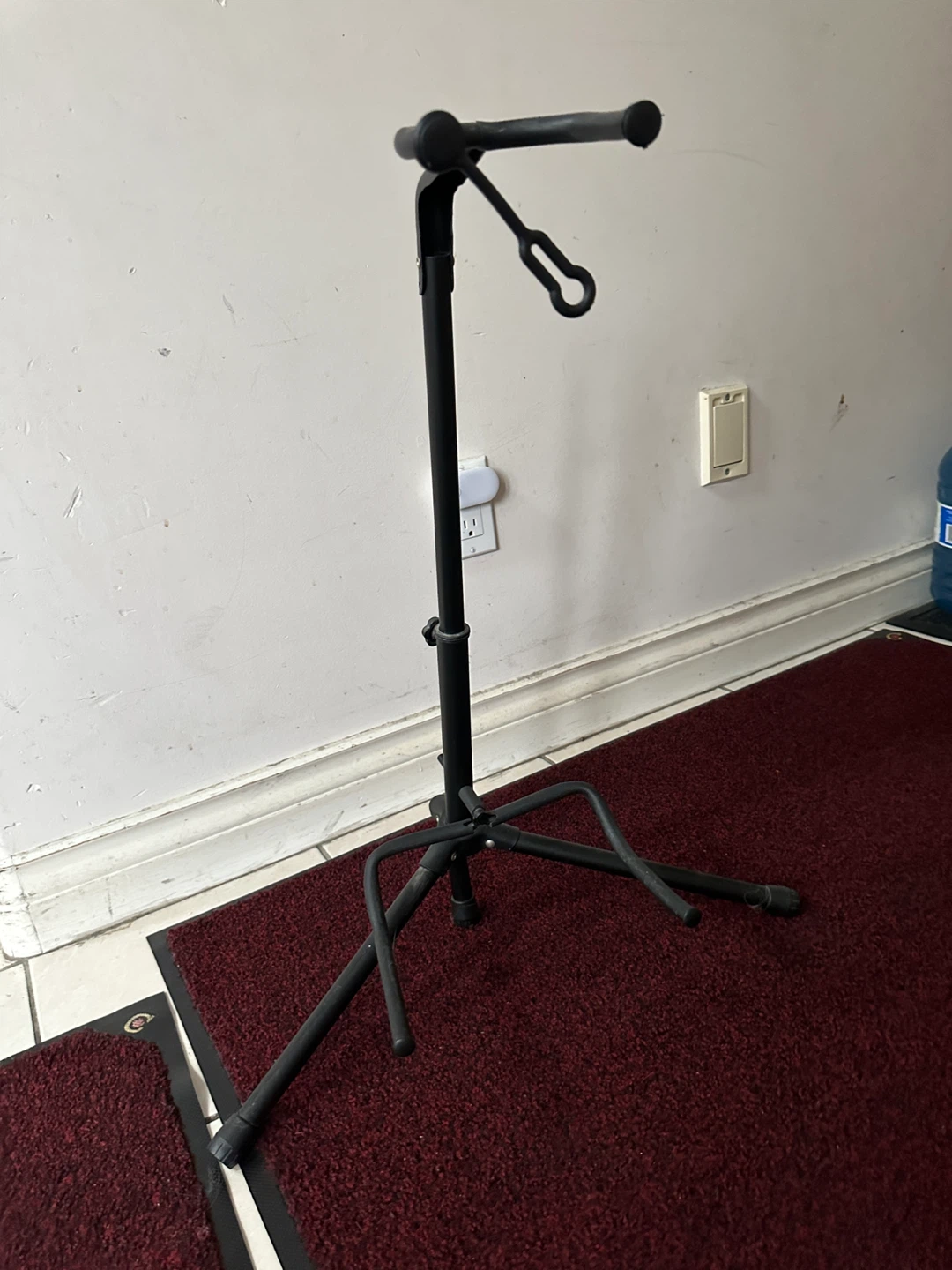 Black Folding Guitar Stand