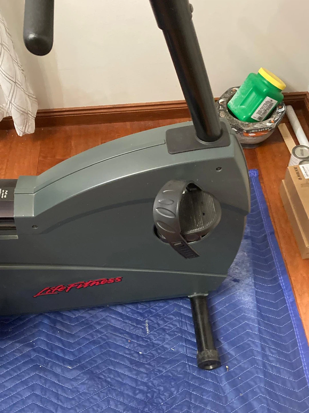 Life Fitness CLSR Integrity Series Recumbent Bike