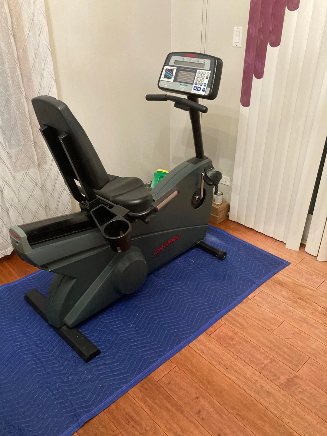 Life Fitness CLSR Integrity Series Recumbent Bike - photo 4