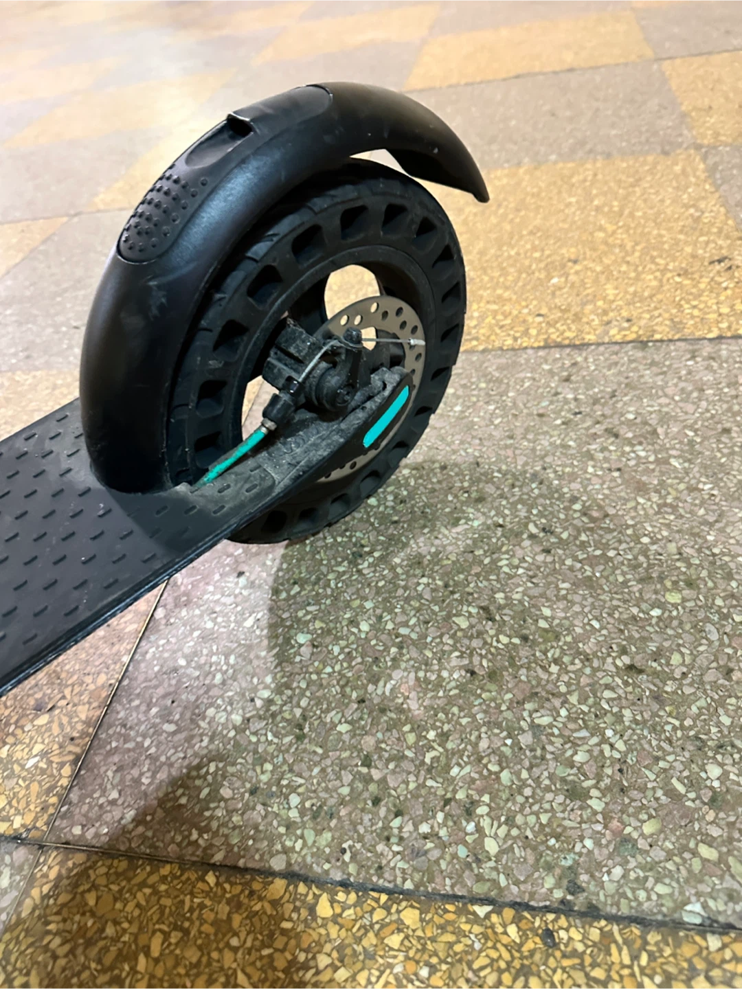 Levy plus Electric Scooter - photo 4