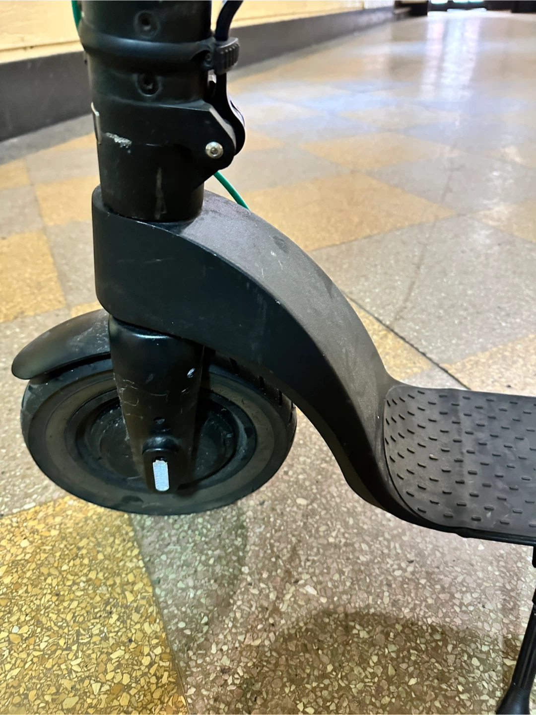 Levy plus Electric Scooter - photo 2