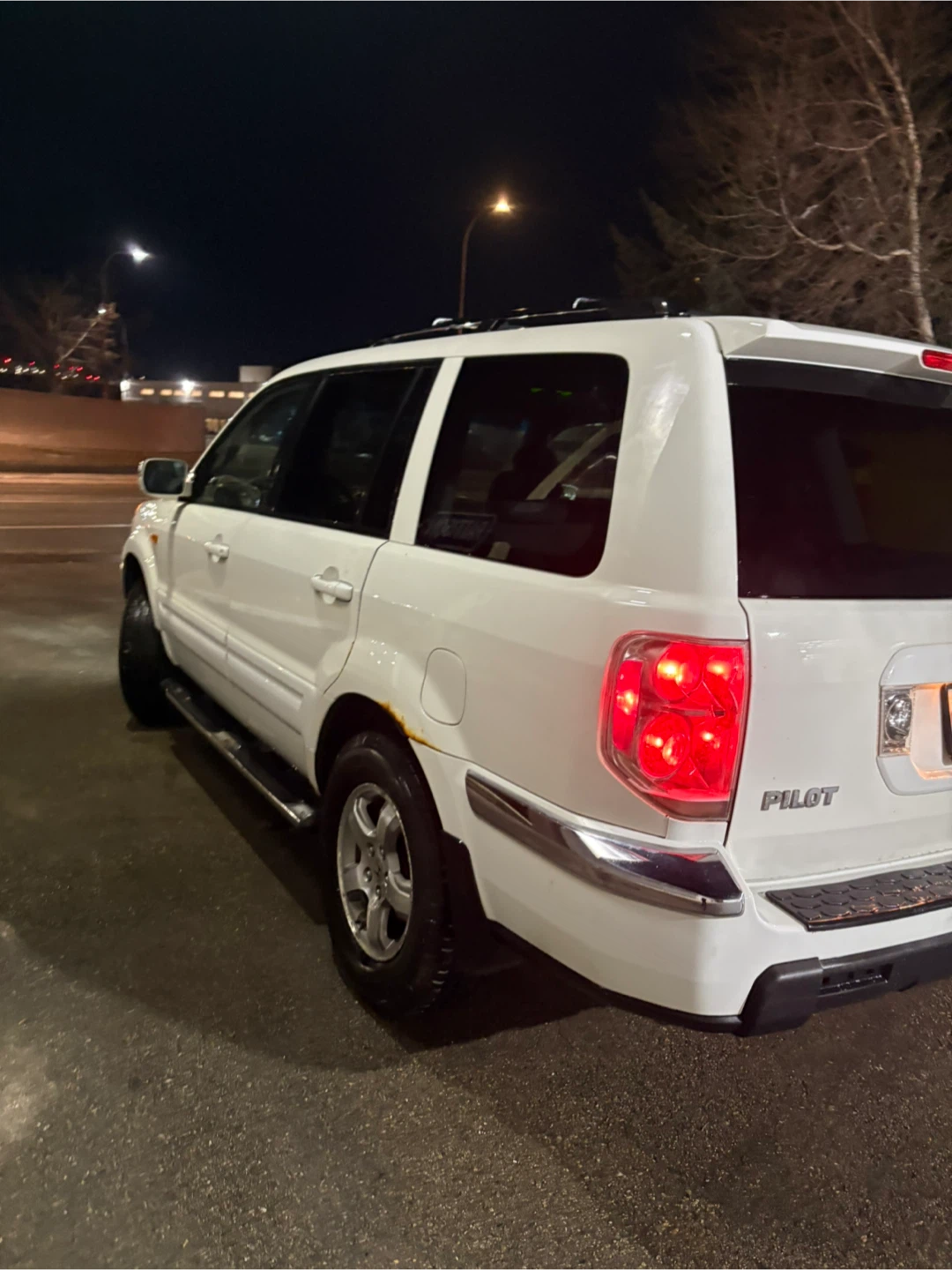 White Honda Pilot SUV