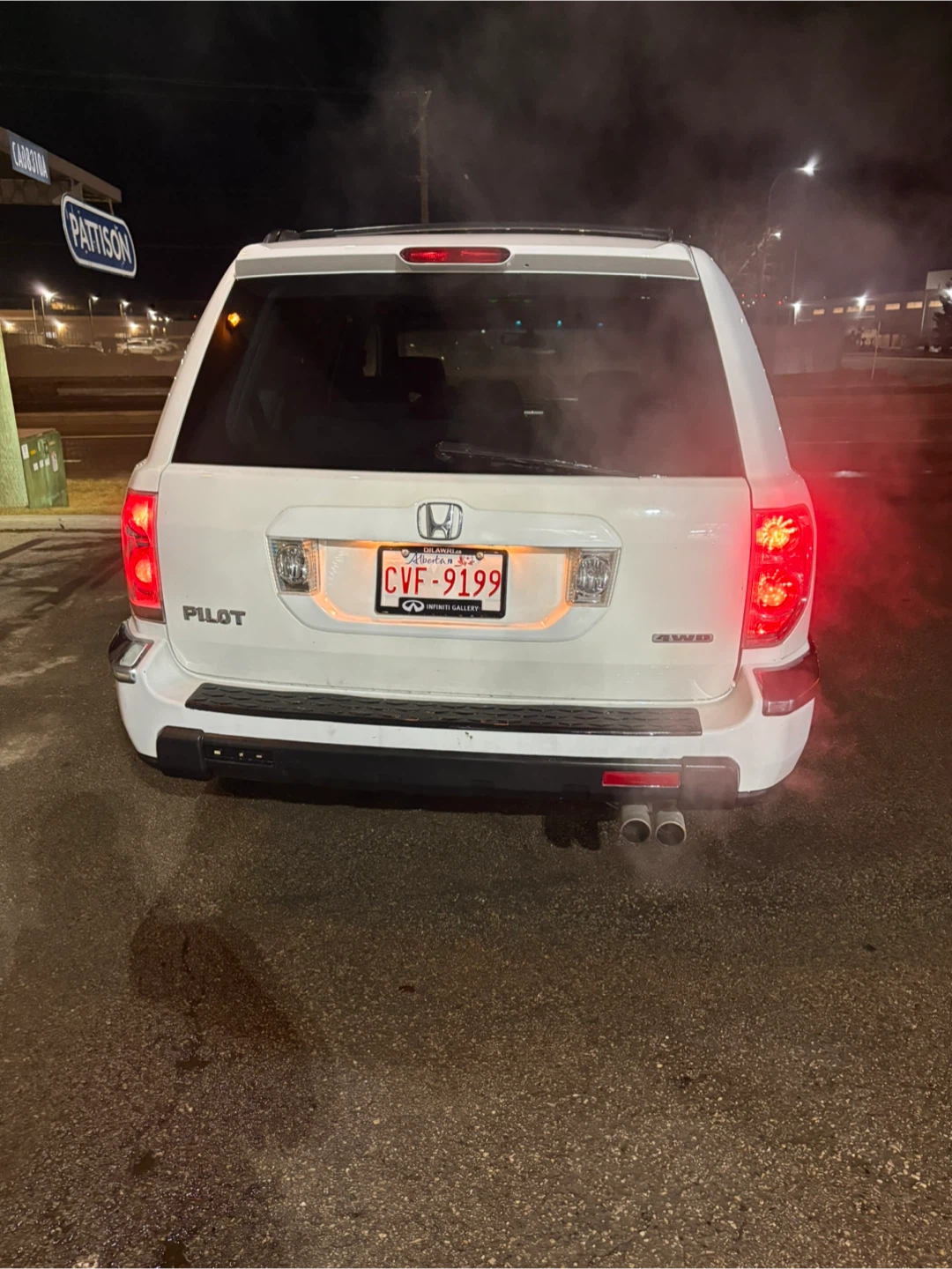 White Honda Pilot SUV - photo 2