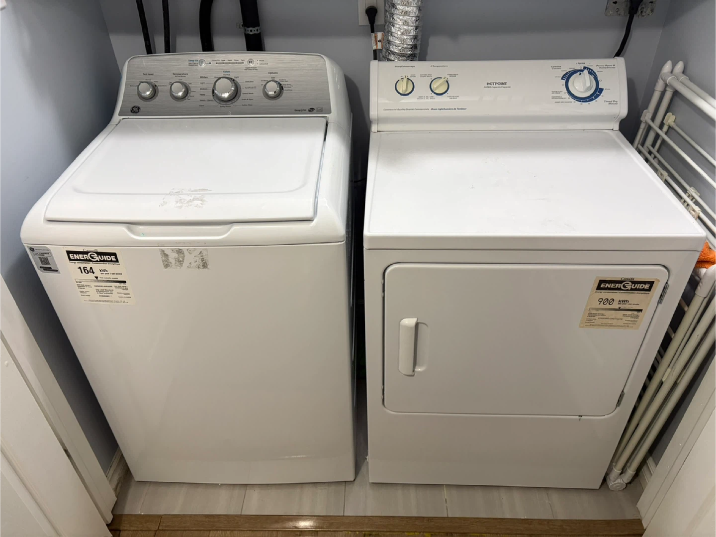 Washer and dryer bundle (ge + hot point)