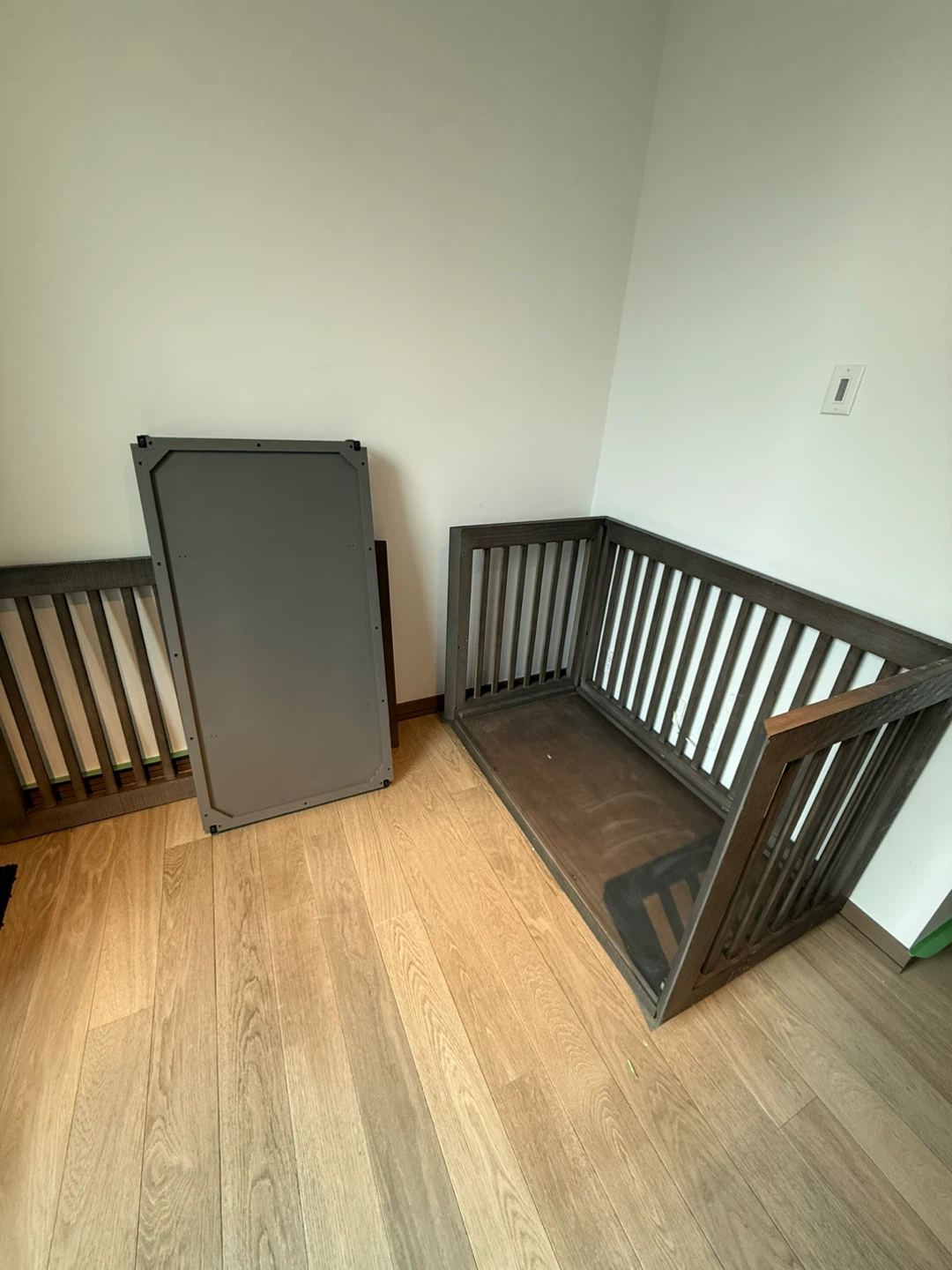 Wooden Crib/Toddler Bed Frame - Dark Brown 🌱 - photo 2