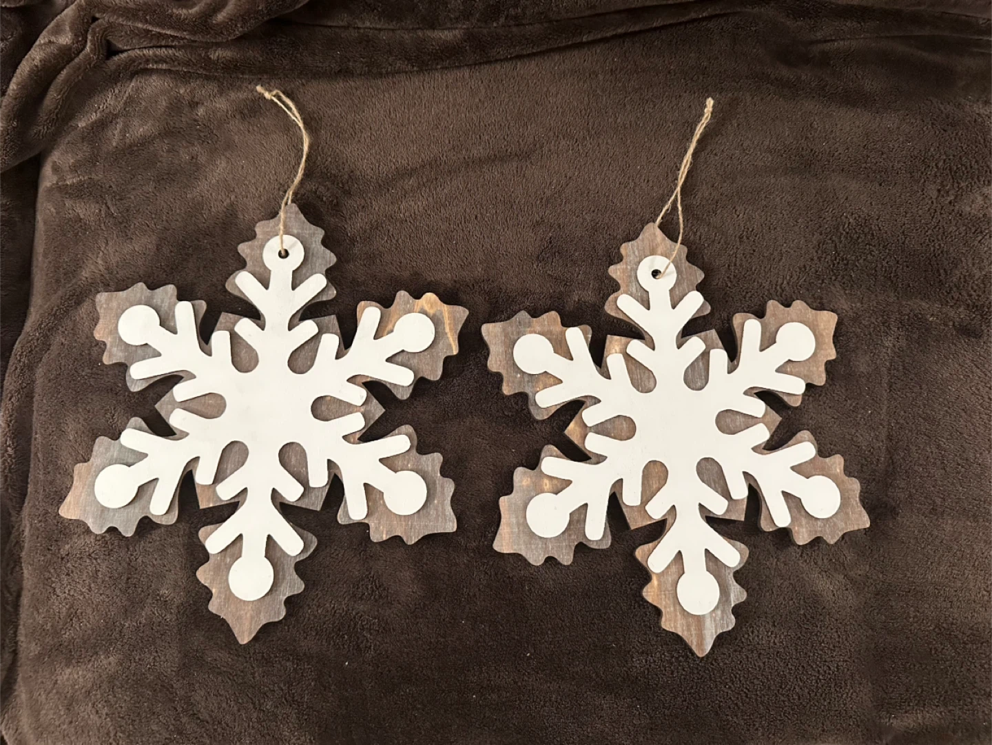 (2) Wooden Snowflakes - Size 12” - Pick up in Alpine Park SW
