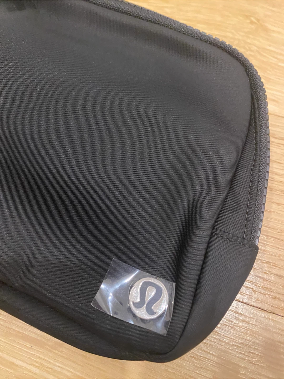 Brand new Lululemon Everywhere Belt Bag - photo 3