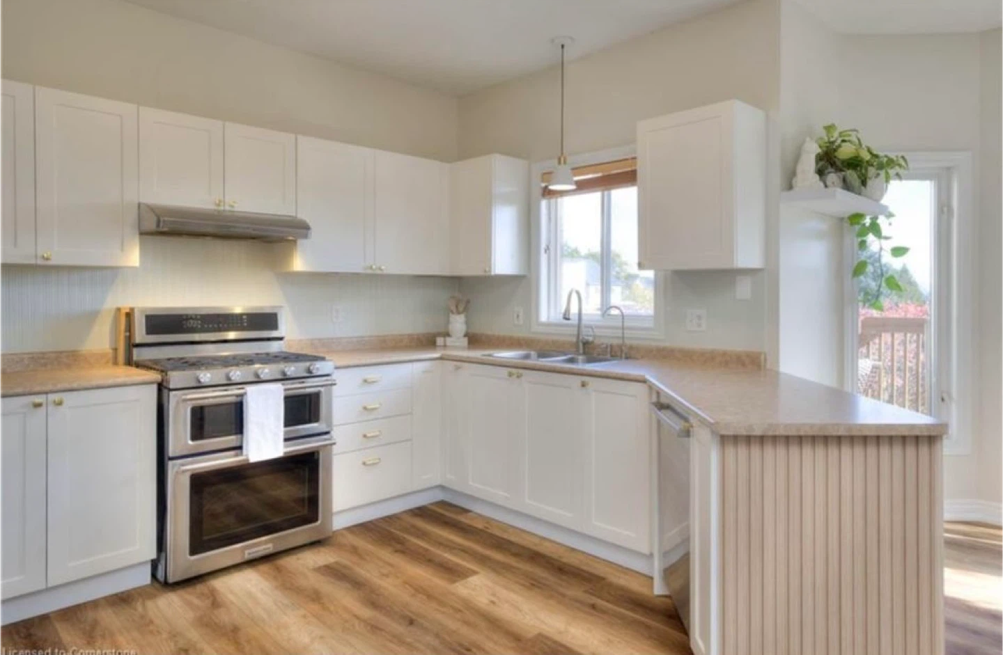 Modern White Kitchen Cabinets – Good Condition - photo 2