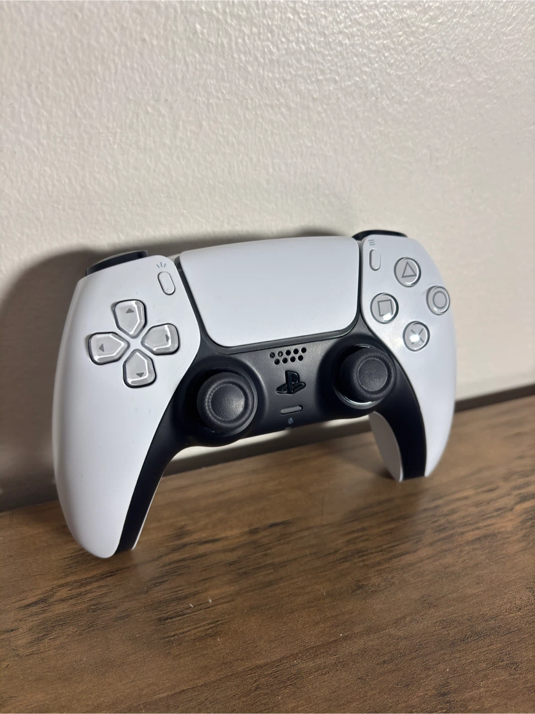 PS5 Digital Edition + Controller - Few Will Act! - photo 5