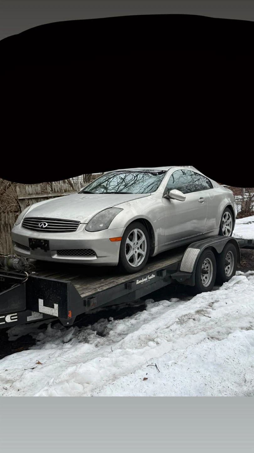 Silver Infiniti G35 Coupe - photo 3