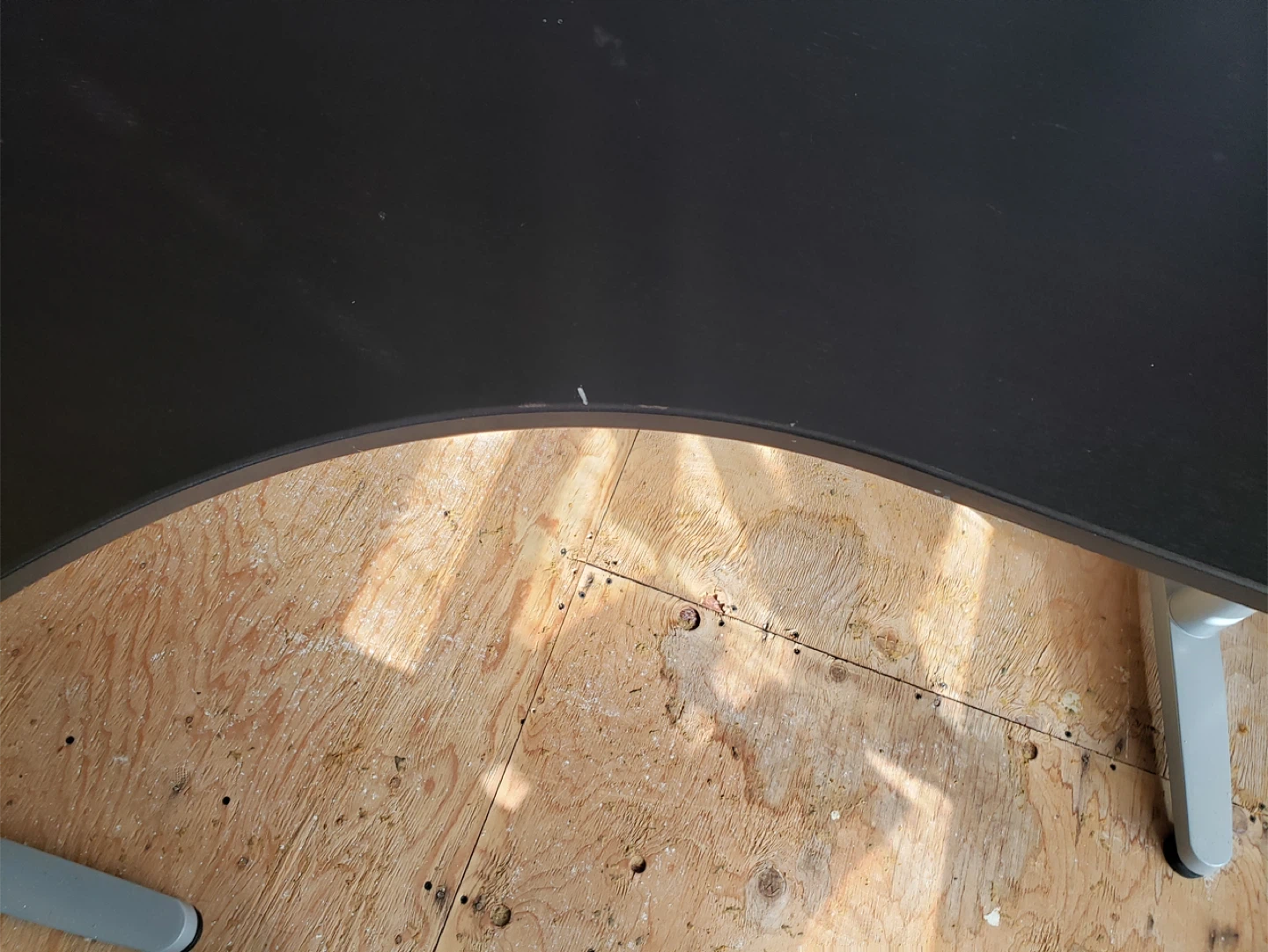 Black L-Shaped Desk - photo 3