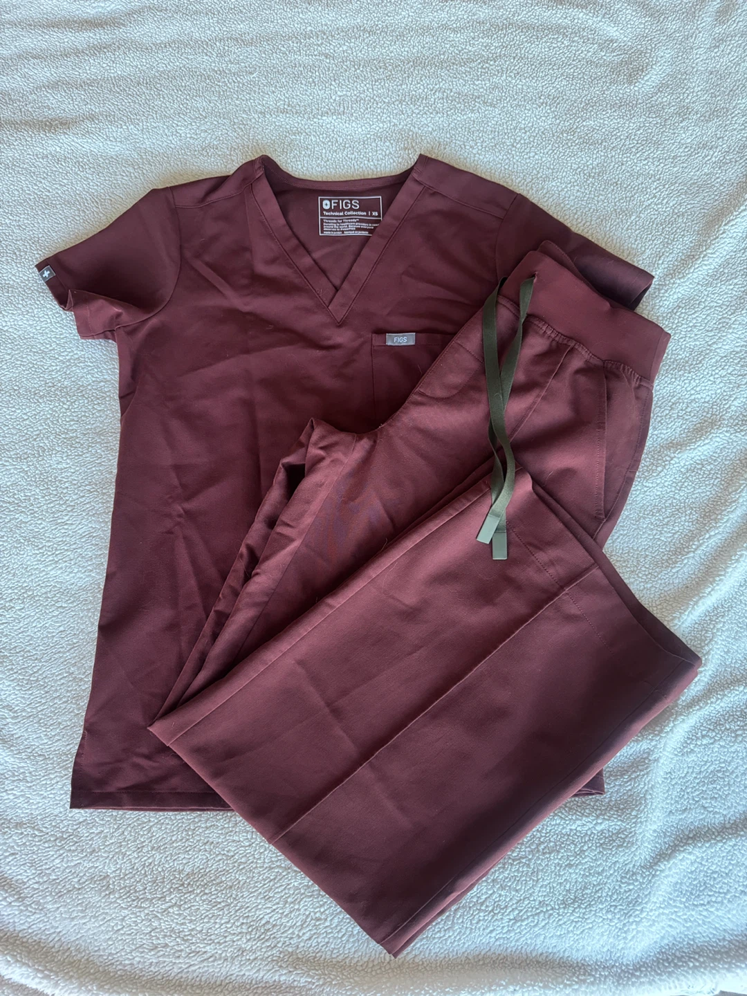 FIGS "Walnut" Scrub Set