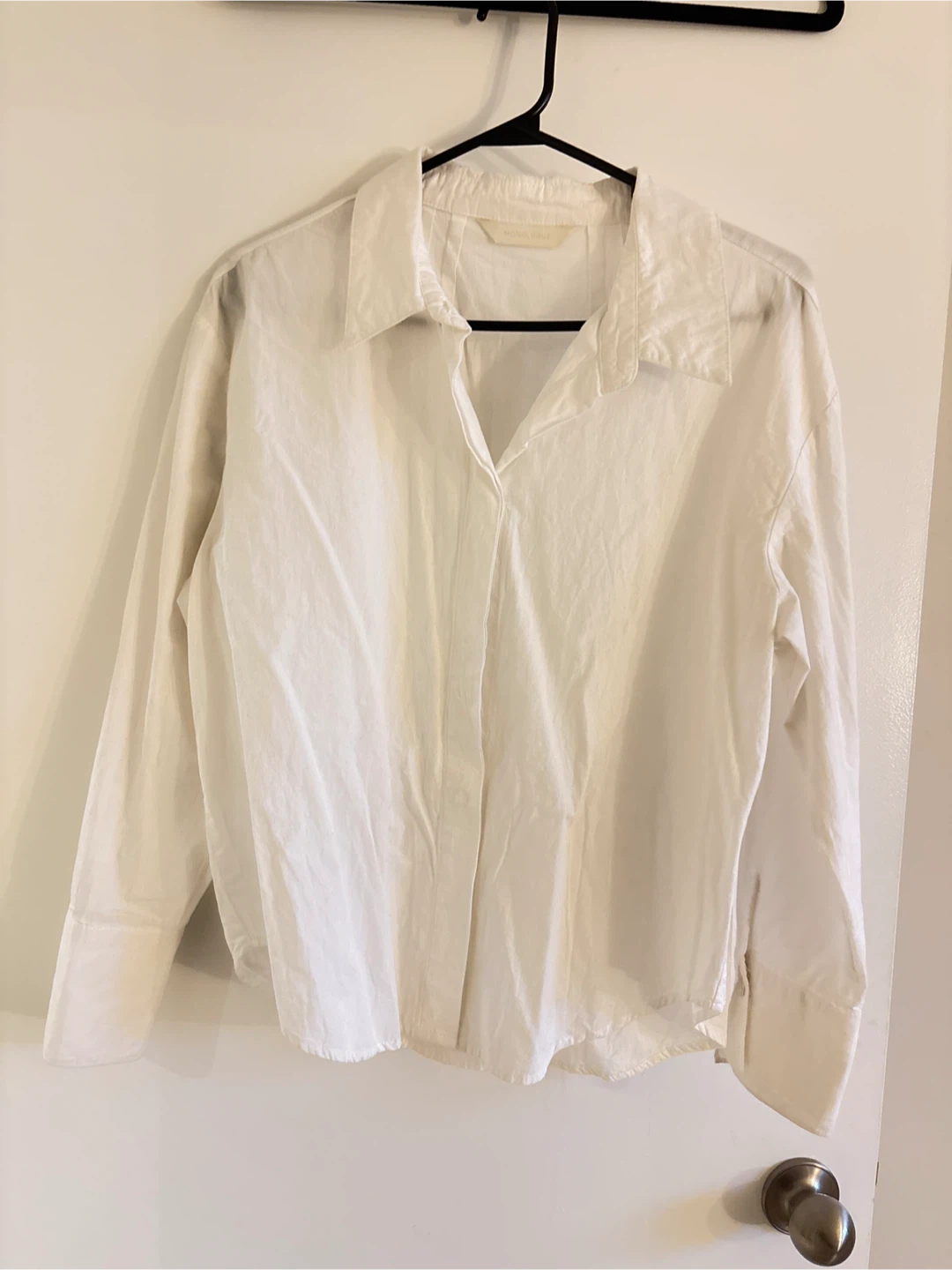 Monologue White Collared Button-Up Shirt