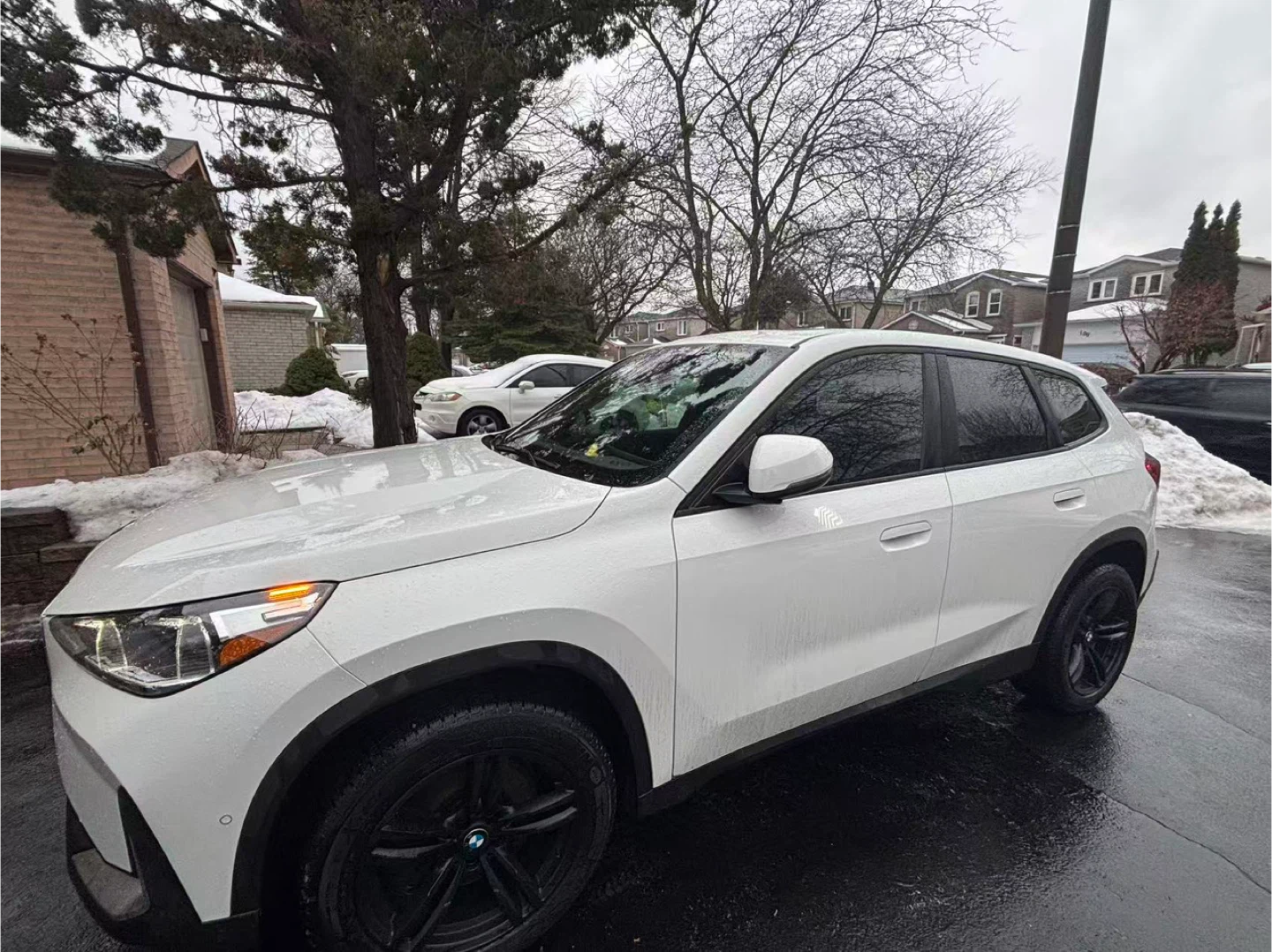 2023 BMW X1 xDrive28i – Lease Takeover | White | Low KM