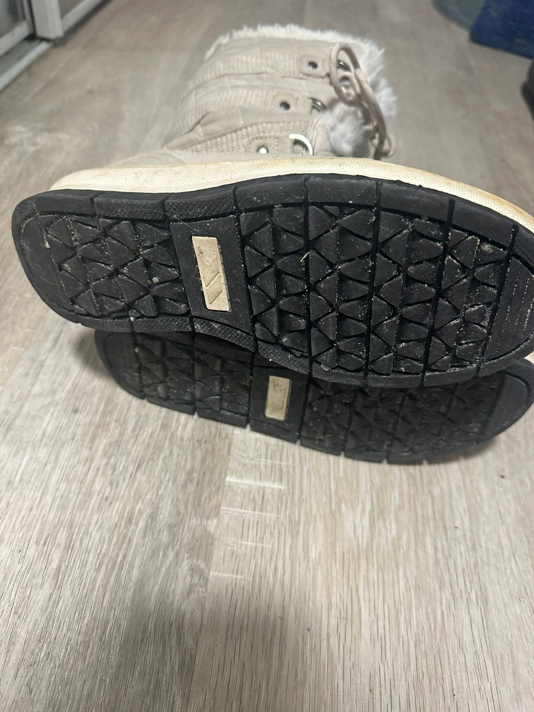 Tan Quilted Winter Boots - Size US 6 - photo 3